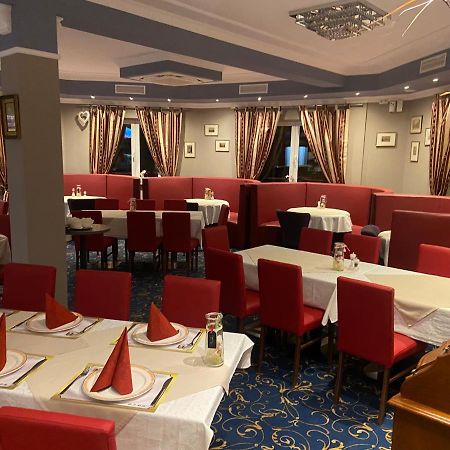 Hotel Restaurant Hesch Gabersdorf Buitenkant foto