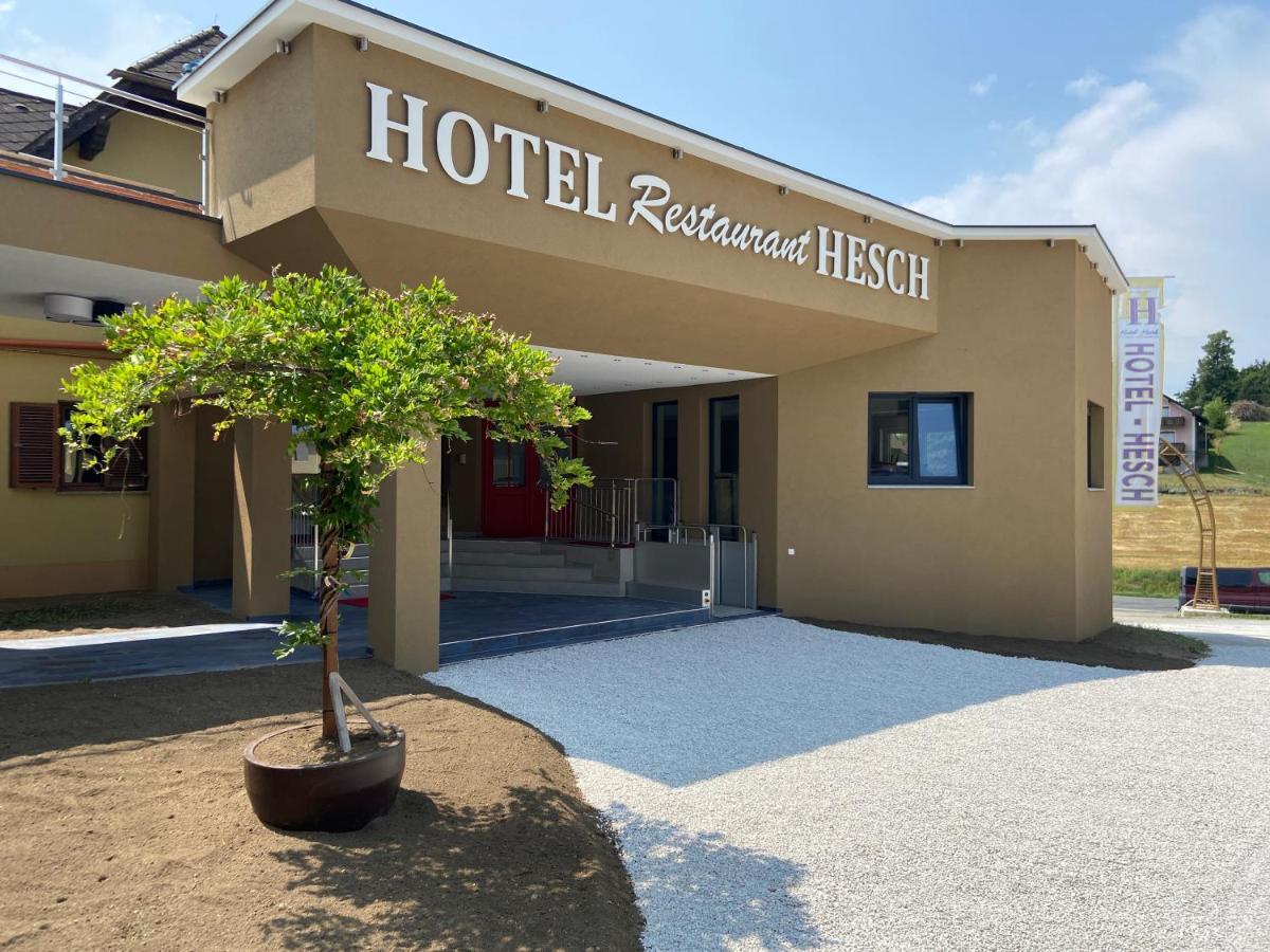 Hotel Restaurant Hesch Gabersdorf Buitenkant foto