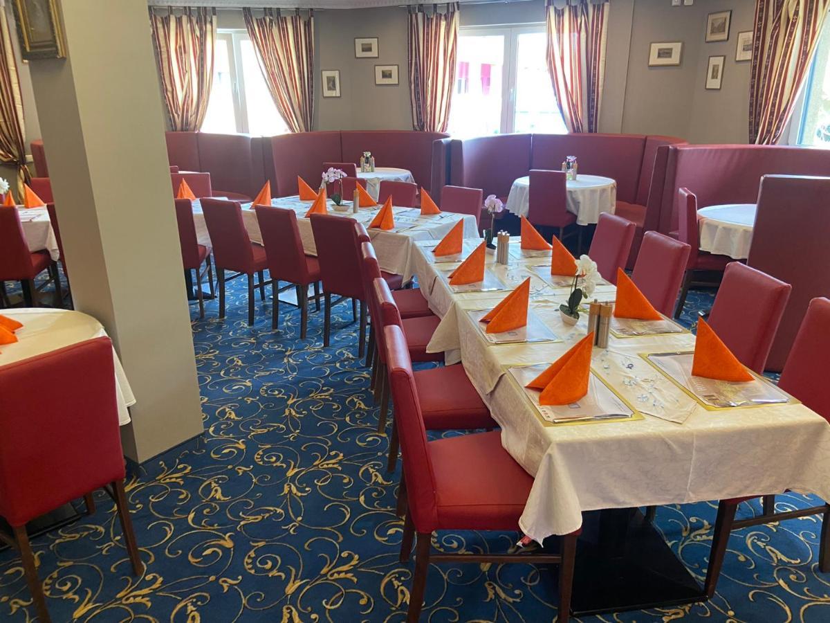 Hotel Restaurant Hesch Gabersdorf Buitenkant foto